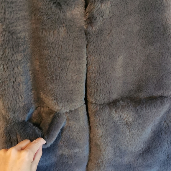 NWOT Zara Girls 11/12 Plush Faux Fur Vest - Picture 4 of 5